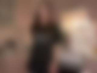 Live cam show with GloryLiehr - Genital Piercings on Gym Cam Girls