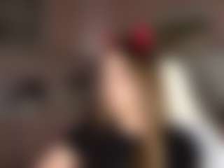 Live cam show with GloryLiehr - Small Tits on Dare Cams