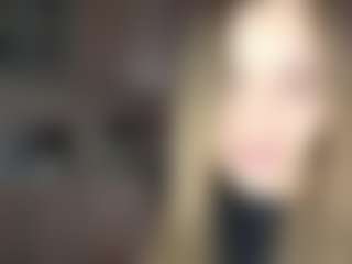 Live cam show with GloryLiehr - Thin on Camsoda