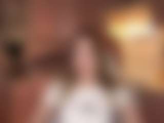 Live cam show with GloryLiehr - American on Camsoda
