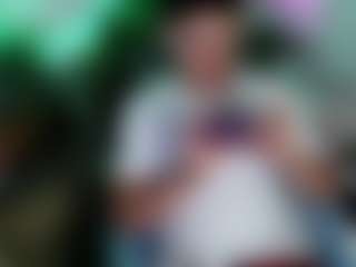 Live cam show with magnuz1999 - Drinking on Camsoda