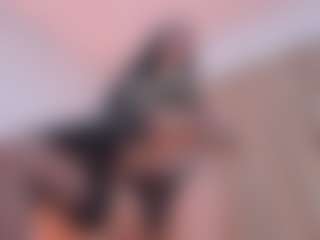 SeleneLujann's Live Sex Cam Show