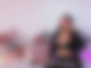 Live cam show with SeleneLujann - Fingers on Camsoda
