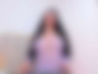 SeleneLujann MILF webcam performer live streaming