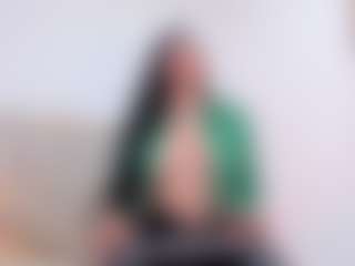 Live cam show with SeleneLujann - Athletic MILF on CamwithHer