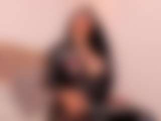 Live cam show with SeleneLujann - Athletic MILF on Soda Cam