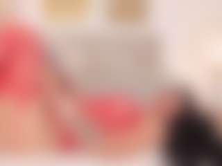 SeleneLujann MILF webcam performer live streaming