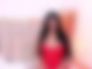 SeleneLujann MILF webcam performer live streaming