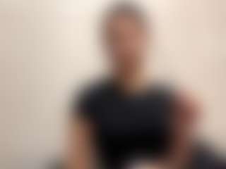 Live cam show with TameshaVolpi - Latina Teen (18+) on livesuperchat.net