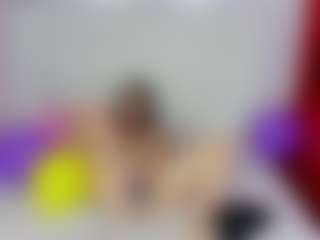ZoeeOf's Live Sex Cam Show