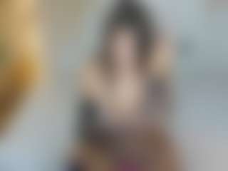 Live cam show with ZoeeOf - New White on Hubzter Live | colombia