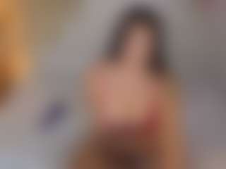 Live cam show with ZoeeOf - Hippie on luckytryst.com