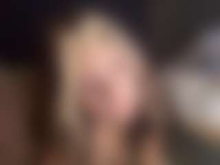 rileybellee's Live Sex Cam Show