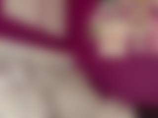 Live cam show with rileybellee - Wet on Camsoda