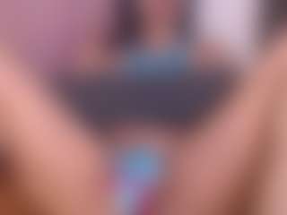 bigclit-isa's Live Sex Cam Show