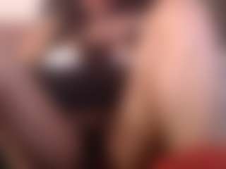bigclit-isa's Live Sex Cam Show