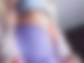 Live cam show with FelicitaScarr - New Teen (18+) on Camiplay Live