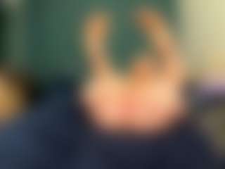 AnnaDelos's Live Sex Cam Show