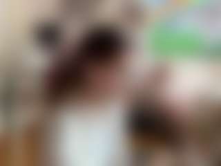 Live cam show with GabrielaDroesch - Teasing on Camsoda