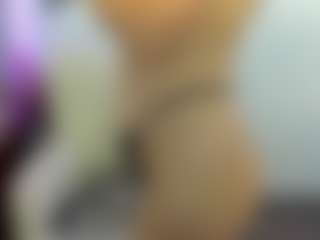 myadeluxe's Live Sex Cam Show
