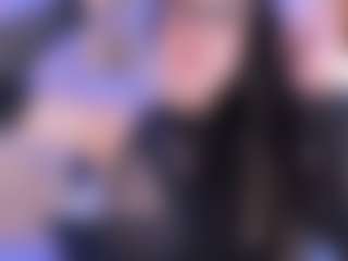 Live cam show with Rebeliastorm - Average on fapnchat