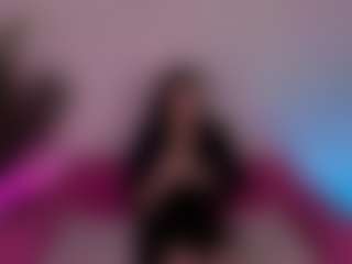 RoseElegantst MILF webcam performer live streaming