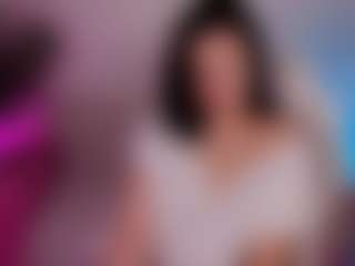 RoseElegantst MILF webcam performer live streaming