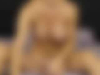 AdelaVibe's Live Sex Cam Show