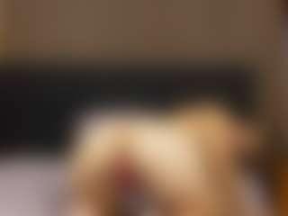 AdelaVibe's Live Sex Cam Show