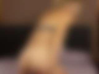 AdelaVibe's Live Sex Cam Show