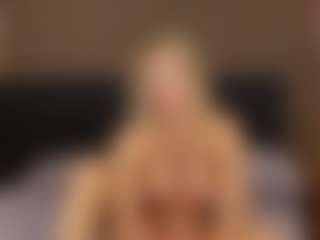 AdelaVibe's Live Sex Cam Show