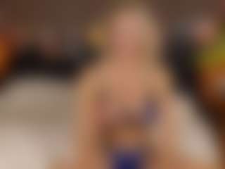 AdelaVibe's Live Sex Cam Show