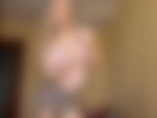 Live cam show with ApoloniaKlan - Oil on https://playwithruby.com