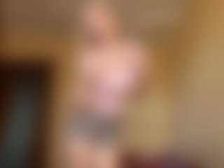 ApoloniaKlan's Live Sex Cam Show