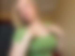 Live cam show with ApoloniaKlan - Tease Teen (18+) on StripNow