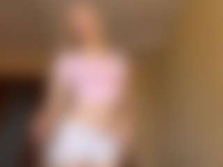 Live cam show with ApoloniaKlan - Striptease on live.xheat.ai