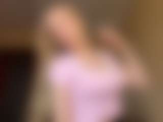 Live cam show with ApoloniaKlan - Athletic Lush on infinitiblacc.com