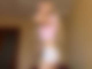 Live cam show with ApoloniaKlan - Big Tits on live.xbliss.ai