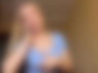 Live cam show with ApoloniaKlan - Nipple Piercings on Camsoda