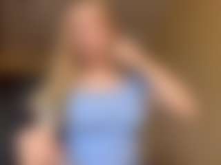 Live cam show with ApoloniaKlan - Skinny MILF on Camsoda