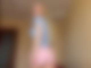 Live cam show with ApoloniaKlan - Skinny on Camsoda