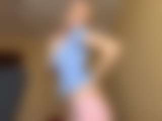 Live cam show with ApoloniaKlan - Striptease MILF on CSO-WL