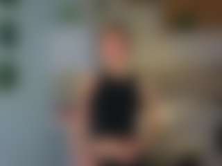 Live cam show with CarmelaBazata - New Blowjob on TeamSkeetLive