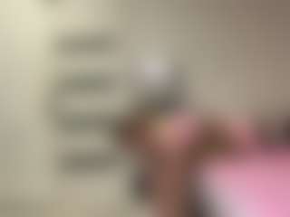 Live cam show with Kira Kinstler - New Big Ass on xxxlivecams.org