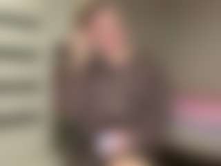 Kira Kinstler's Live Sex Cam Show