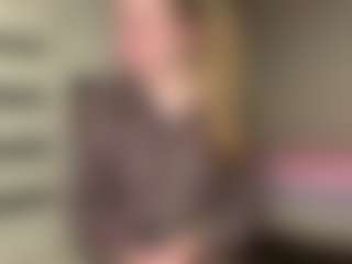 Kira Kinstler's Live Sex Cam Show