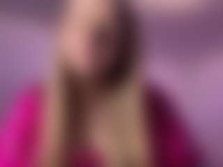 Kira Kinstler's Live Sex Cam Show