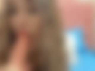 thin-alisson-becker's Live Sex Cam Show