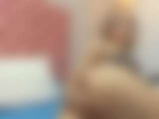 thin-alisson-becker's Live Sex Cam Show