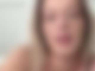 troubleinlace's Live Sex Cam Show